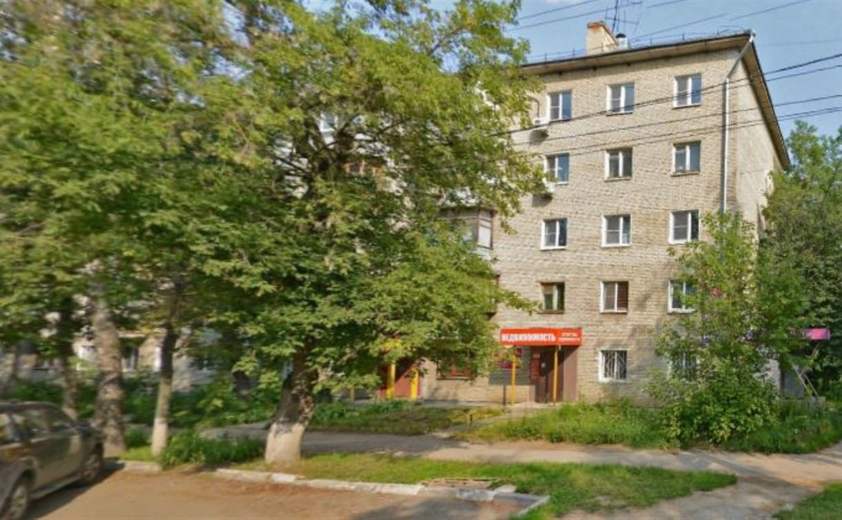 В Туле пожарные спасли четырех человек из задымленных квартир в доме на ул. Руднева