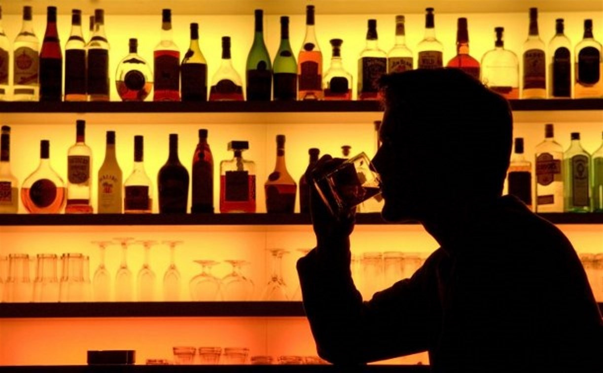 В год россияне стали пить алкоголя почти на 5 литров меньше