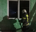 В Липках пожарные спасли троих жильцов из горящей квартиры