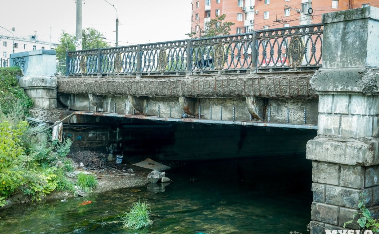 На Красноармейском проспекте отремонтируют мост через Воронку