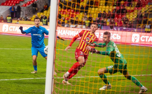 «Арсенал» на последних минутах вырвал победу у «Чайки»: фоторепортаж с матча