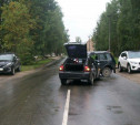 В Суворове в столкновении «Нивы» и «Приоры» пострадал 21-летний пассажир 