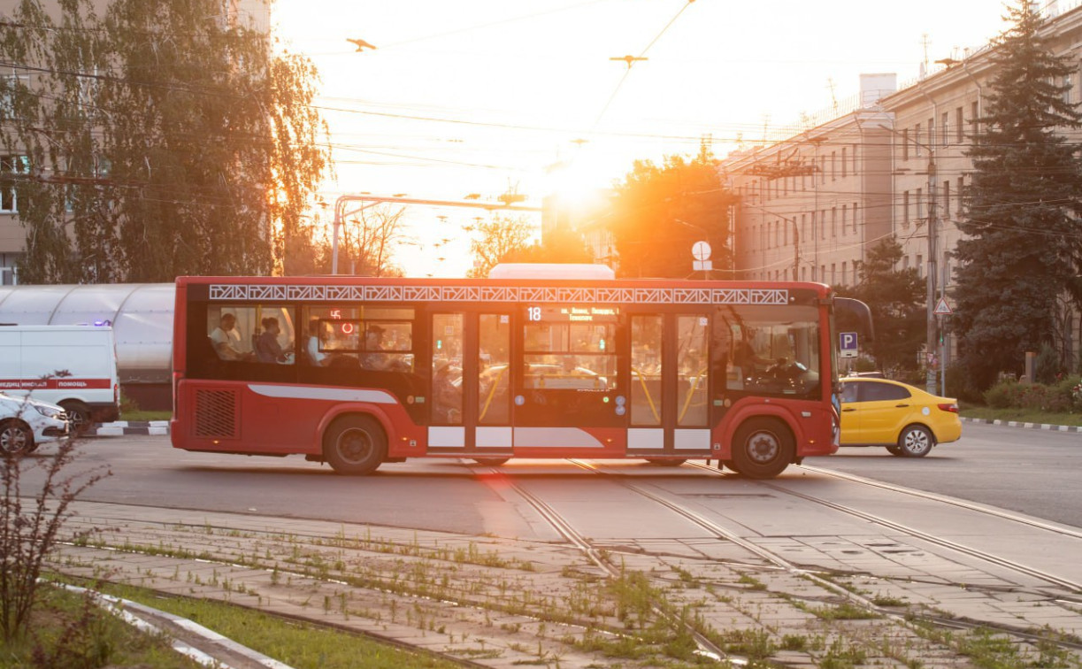 «На улице прохладнее, чем в салоне!» – в каких трамваях и автобусах Тулы не работают кондиционеры 