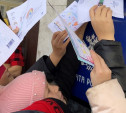 Тульские школьники поздравят мам с праздником почтовыми открытками