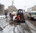Коммунальщики круглосуточно чистят от снега тульские улицы