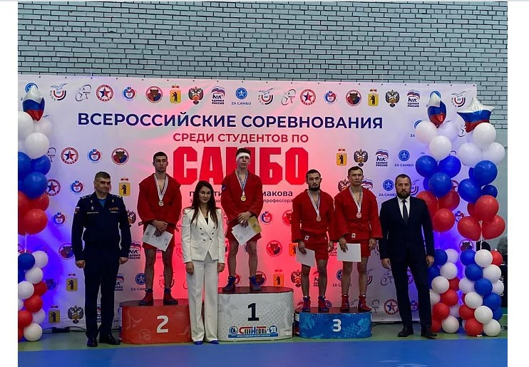 Тульский спортсмен взял золото на первенстве России по самбо