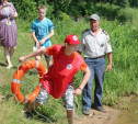 Тульские сотрудники МЧС обучали детей спасению утопающих