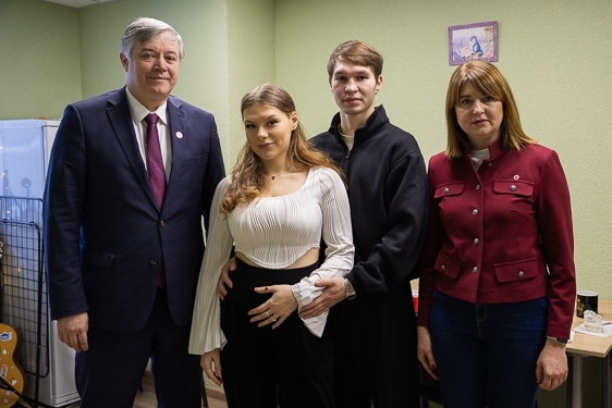 Семейная пара студентов ТулГУ отпраздновала новоселье