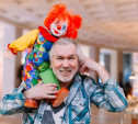 Из Тульского цирка со скандалом выселили основателя Музея клоунов