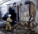 В воскресенье утром в Богородицком районе сгорел дом
