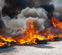 Тульские пожарные спасли от огня гаражный кооператив