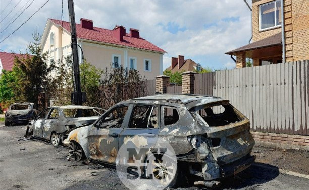 По факту поджога машин семьи депутата в Туле возбуждено уголовное дело