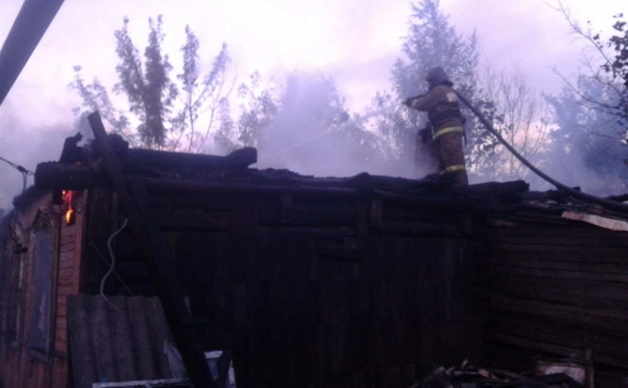 Под утро в Кимовске сгорел дом