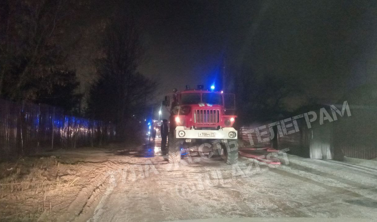 В Нижних Присадах утром загорелся жилой дом