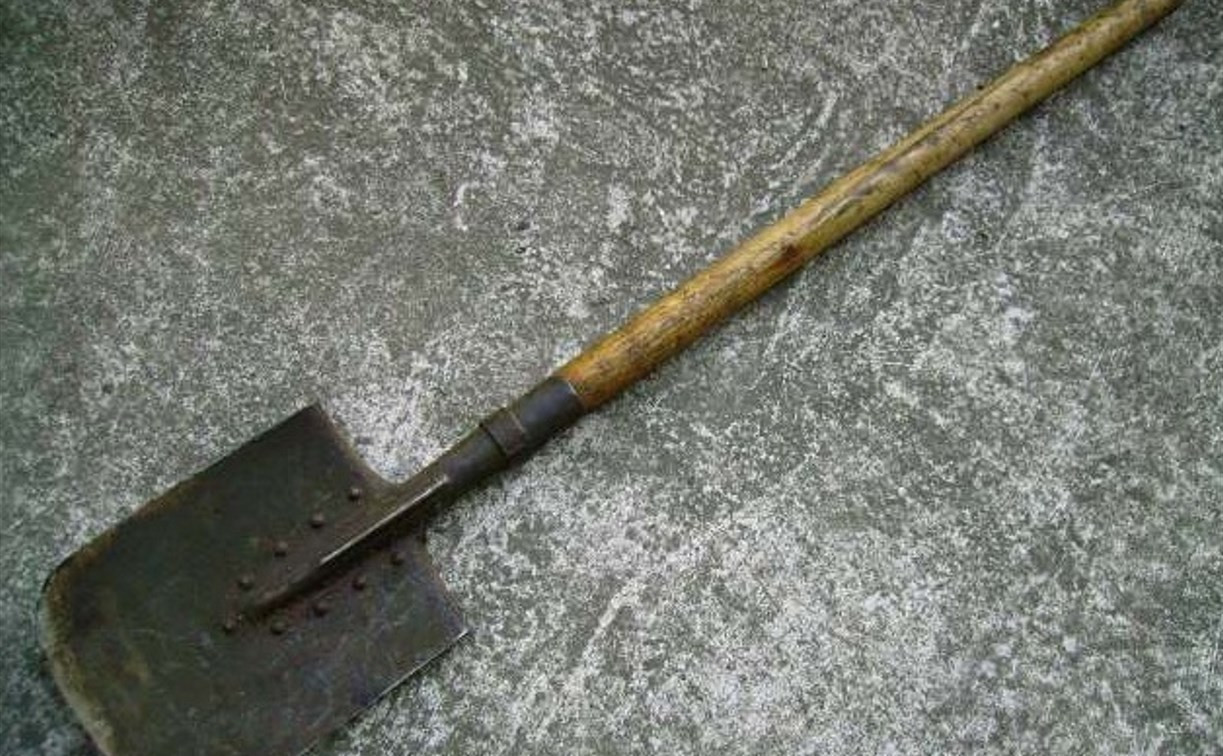 В Ясногорском районе мужчина убил черенком от лопаты соседа по даче 
