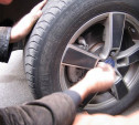 В Пролетарском районе мужчина пытался похитить колеса с припаркованного авто