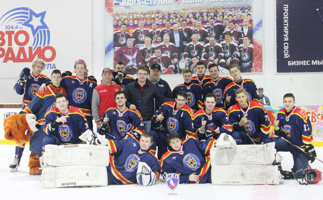Тульская команда «Тропик» выиграла чемпионат Студенческой Хоккейной Лиги