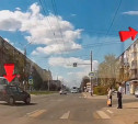 На ул. Ложевой засняли странного водителя