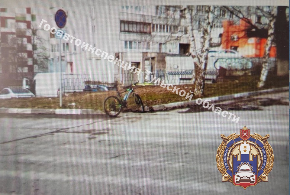 В Туле водитель за рулем Skoda сбил 17-летнего велосипедиста на переходе