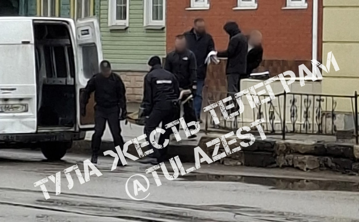 Труп в фонтане на ул. Оборонной в Туле: следователи проводят проверку