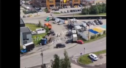 68-летний водитель устроил ДТП с четырьмя машинами и наехал на женщину в Туле