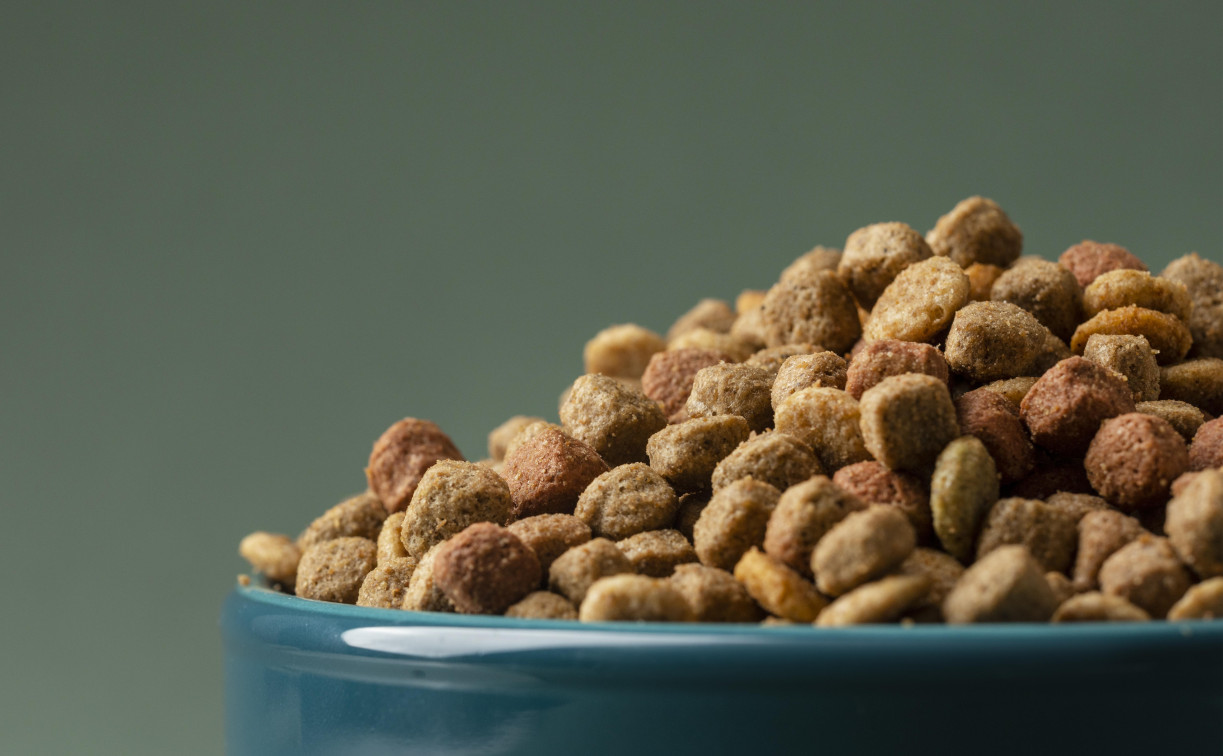 В Ясногорском районе в корме для животных нашли токсичные бактерии 