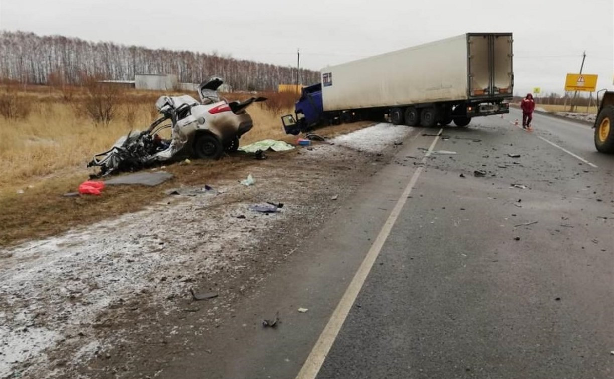 В Венёвском районе «Киа» протаранила встречный грузовик