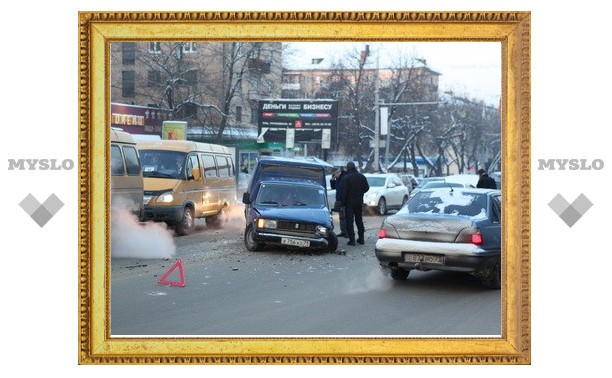 «Пирожок» перекрыл проспект Ленина