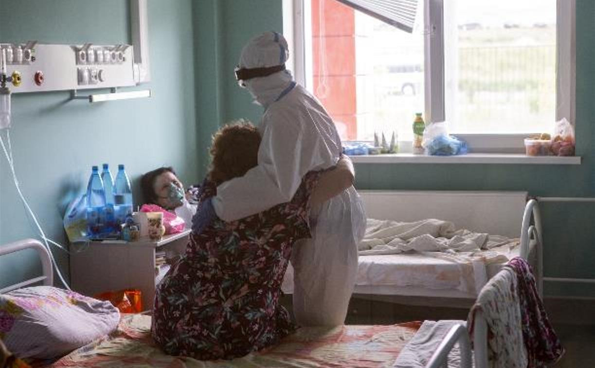 В тульских коронавирусных госпиталях находятся 34 заболевших после прививки туляка