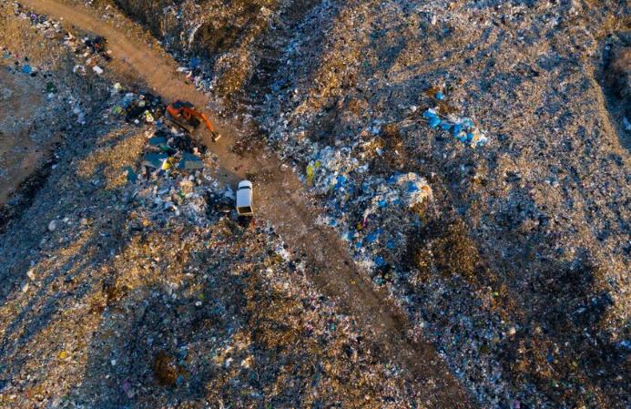 В Веневском районе нашли незаконную свалку