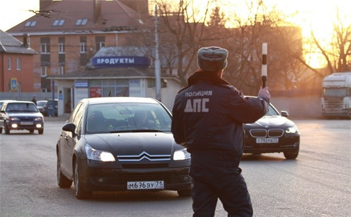 В Новомосковске после звонка местного жителя ГИБДД устроила "охоту" на нарушителей ПДД