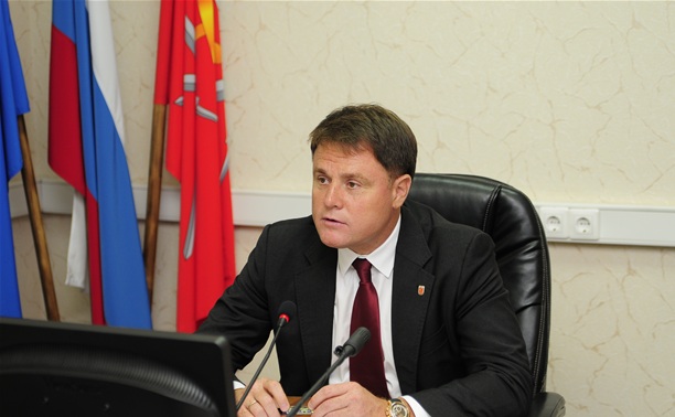 Жители области пожаловались Владимиру Груздеву на плохие дороги и проблемы ЖКХ