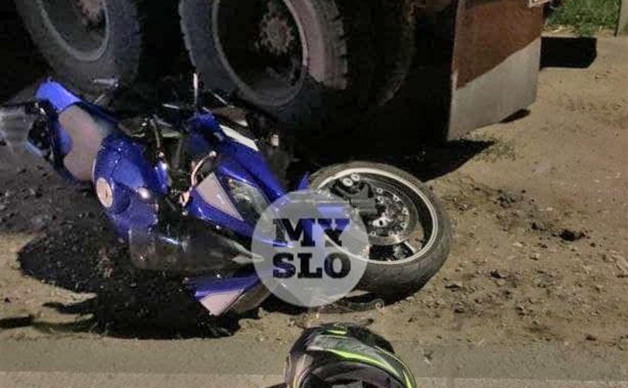 ДТП с мотоциклом и КамАЗом в Киреевском районе: пострадавший скончался