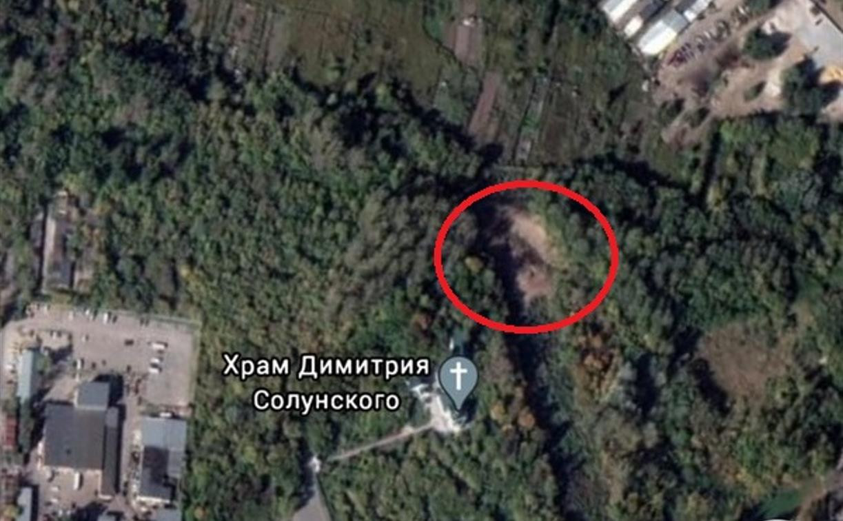 В Пролетарском округе у храма Димитрия Солунского вырубили деревья