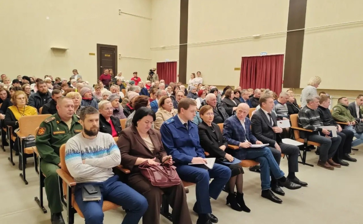 Глава администрации Киреевского района провел встречу с жителями