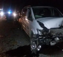 В аварии на М4 пострадали пассажиры микроавтобуса «Мерседес»