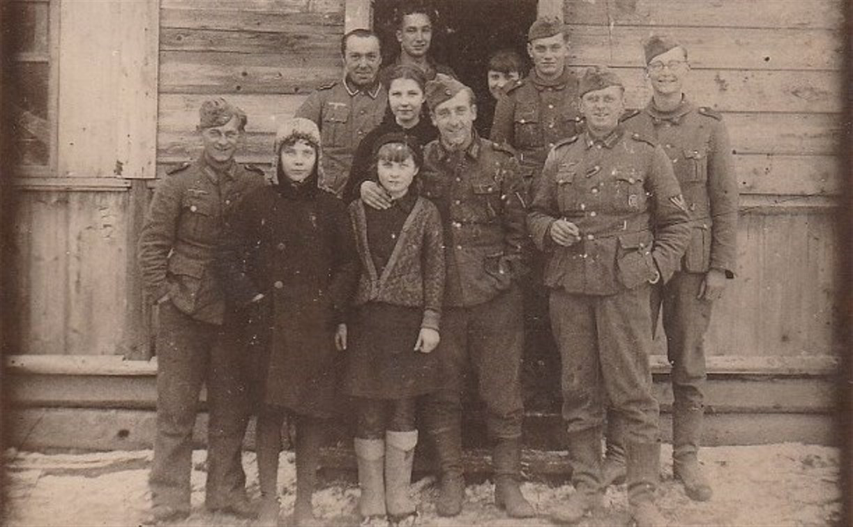 На eBay выставлена фотография немцев в Щекино в период Великой Отечественной войны 
