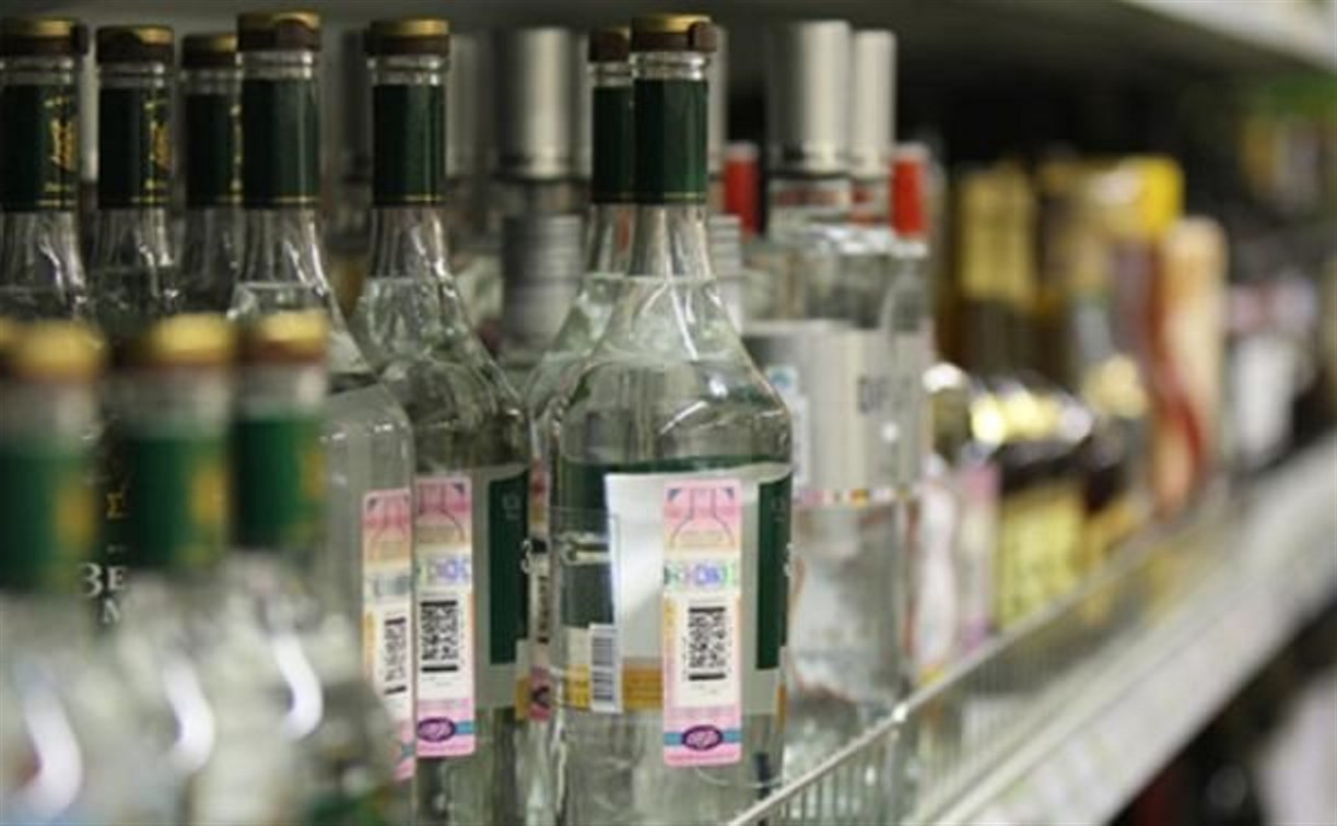 В Минздраве предложили повысить цены на водку