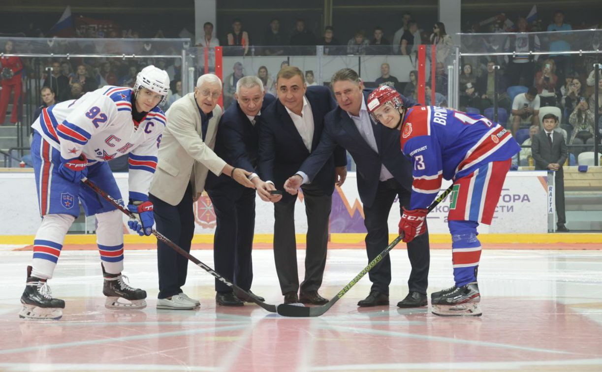 В Туле стартовал Кубок губернатора по хоккею