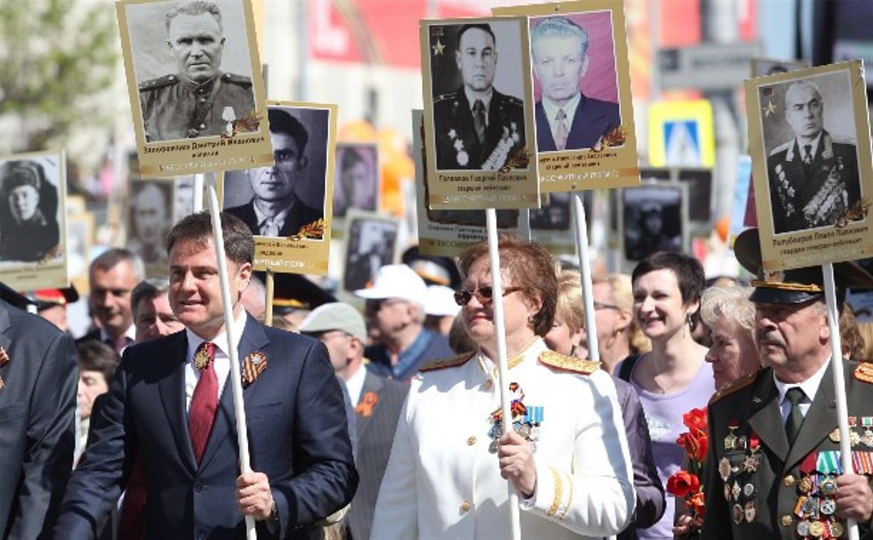 В 2016 году Владимир Груздев пообещал взять дочку на Парад Победы 
