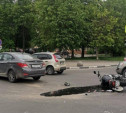На ул. Фрунзе мотоциклист не разъехался с Hyundai Solaris