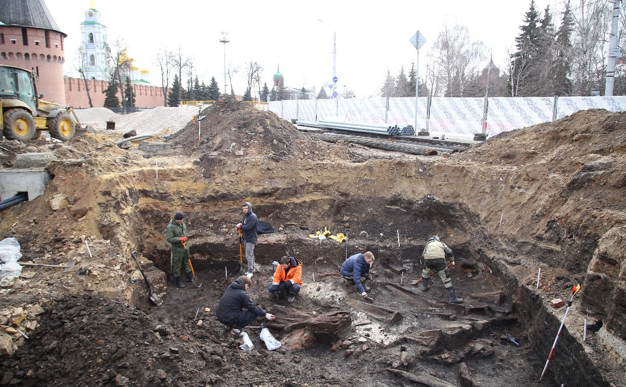Раскопки на месте древнего кладбища в центре Тулы продлятся еще неделю