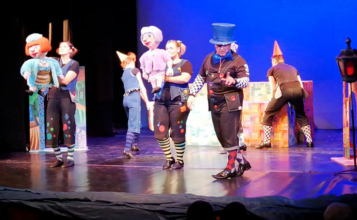 Детям: в Тульской области начались гастроли Амурского областного театра кукол