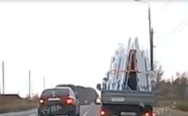 Выехал на встречку на глазах ДПС: водителю выписали штраф на 7500 рублей