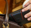 В Алексине подростки украли кошелёк у сотрудницы магазина