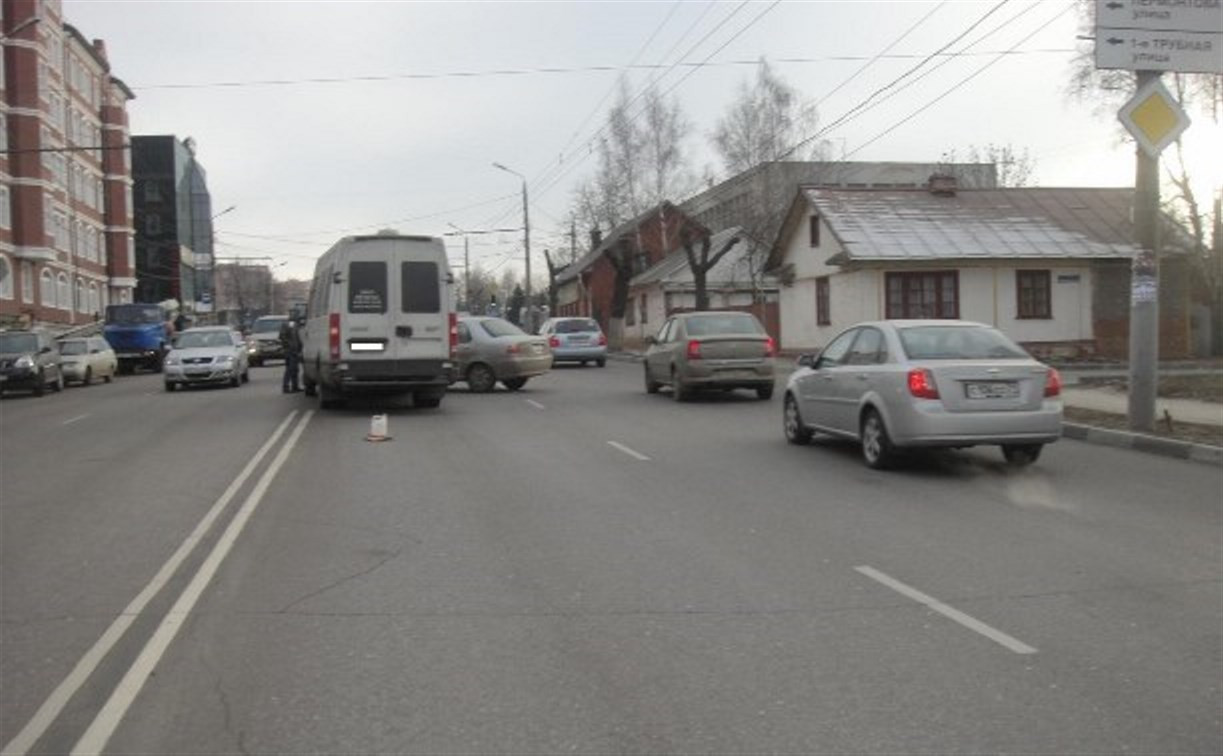 На проспекте Ленина женщина за рулём «Киа» сбила пешехода-нарушителя