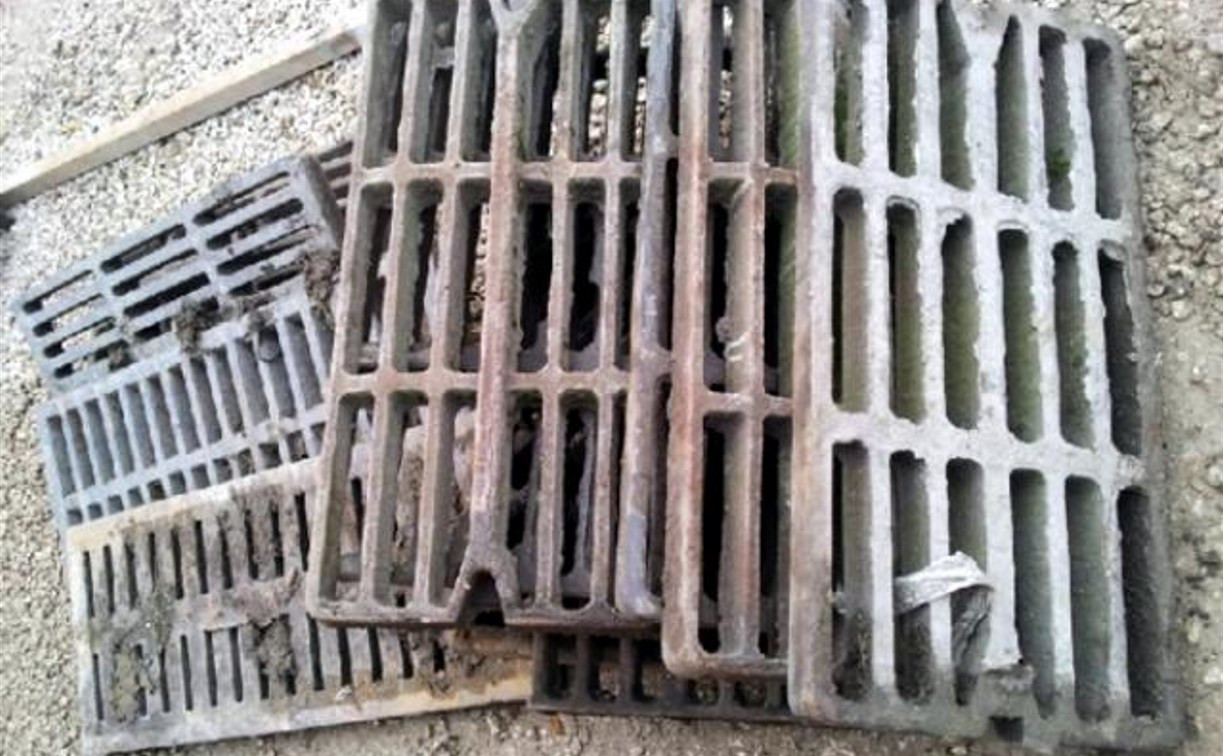 Туляк украл 152 решетки ливневой канализации
