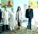 В детское отделение Алексинской районной больницы передали «Коробку Храбрости»