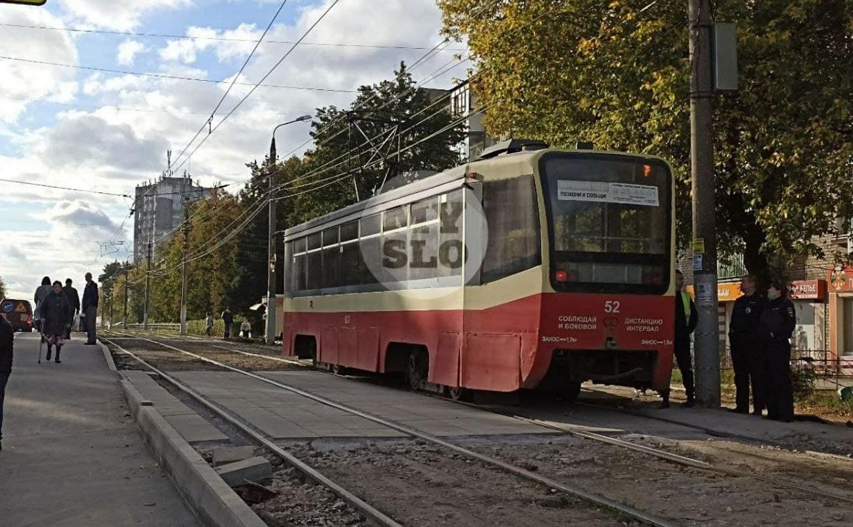 На ул. Металлургов в Туле произошло ДТП с участием трамвая и пешехода