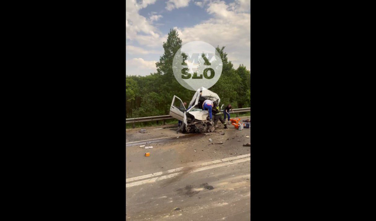 Из-за жесткой аварии на 195-м километре трассы М-2 «Крым» образовалась громадная пробка